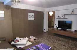 2 camere, 51.92 mp, decomandat, terasa, 2 garaje, zona Grand Hotel Italia