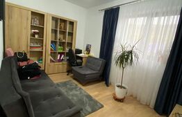 Casa de vacanta cu priveliste catre lac, 213 mp utili, 3500 mp teren cu livada