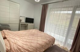 Casa de vacanta cu priveliste catre lac, 213 mp utili, 3500 mp teren cu livada