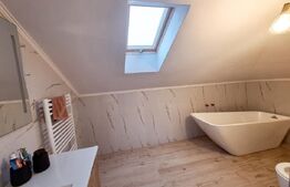 Casa la cheie, Feleacu, 900 mp, cu priveliste spre padure, 3 garaje