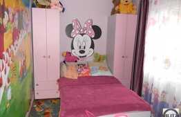 Vanzare 3 camere, 72 mp utili, zona Campului, balcon 11 m, terasa 60 mp, parcare