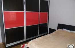 Vanzare 3 camere, 72 mp utili, zona Campului, balcon 11 m, terasa 60 mp, parcare