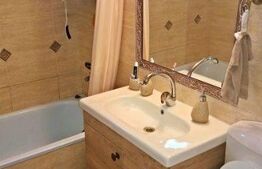 Apartament spatios cu 3 camere, 80 mp, decomandat, zona Kaufland Marasti