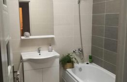 Apartament cu 3 camere, 57 mp, parcare, zona Iris