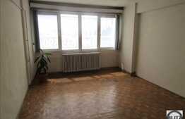 De vanzare apartament cu 3 camere, 76 mp, zona Piata Mihai Viteazu