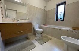 Casa cu 5 camere, zona de case, 275 mp de teren, zona Crizantemelor