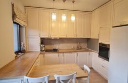 Casa cu 5 camere, zona de case, 275 mp de teren, zona Crizantemelor