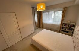 Casa cu 5 camere, zona de case, 275 mp de teren, zona Crizantemelor