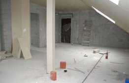 Apartament la mansarda 3 camere, 70 mp, zona strazii Eroilor! 