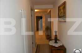 3 camere, decomandat, 70 mp, boxa la subsol, loc de parcare, zona Calea Floresti