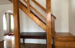 Casa de vanzare, cu 7 camere, 350 mp u & 2850 mp teren