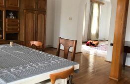 Casa de vanzare, cu 7 camere, 350 mp u & 2850 mp teren