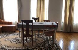 Casa de vanzare, cu 7 camere, 350 mp u & 2850 mp teren