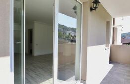 Apartament 3 camere, 2 bai, 67mp, ultrafinisat, PARCARE SUBTERANA, zona Teilor
