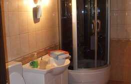 Vanzare apartament 3 camere, 68 mp, decomandat, zona OMV