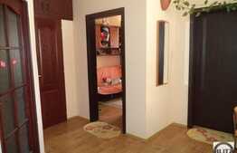 Vanzare apartament 3 camere, 68 mp, decomandat, zona OMV