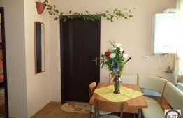 Vanzare apartament 3 camere, 68 mp, decomandat, zona OMV