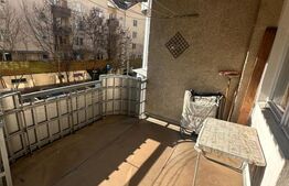 Apartament de vanzare, cu 3 camere, 80 mp, zona Donath