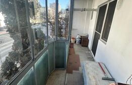 Apartament de vanzare, cu 3 camere, 80 mp, zona Donath