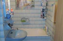 Vanzare apartament 3 camere, 70 mp, decomandat, boxa, zona strazii Mehedinti