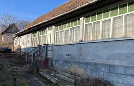 Casa taraneasca cu teren generos in Luna, langa Campia Turzii! 