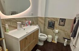 Apartament cochet, 3 camere, balcon, parcare, Zona Florilor