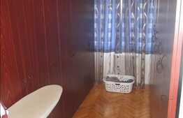 Vanzare apartament 3 camere, 80 mp, decomandat, garaj, zona Parcul Colina