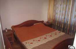 Vanzare apartament 3 camere, 80 mp, decomandat, garaj, zona Parcul Colina