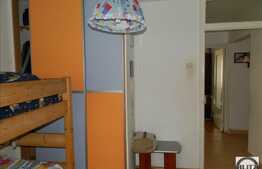 De vanzare apartament cu 2 camere, 50 mp, parcare, zona UMF