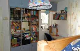 De vanzare apartament cu 2 camere, 50 mp, parcare, zona UMF