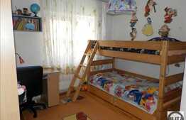 De vanzare apartament cu 2 camere, 50 mp, parcare, zona UMF