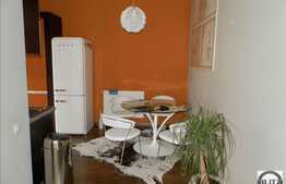 De vanzare apartament 4 camere, 120 mp, 2 locuri de parcare, zona centrala!