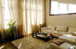 De vanzare apartament 4 camere, 120 mp, 2 locuri de parcare, zona centrala!