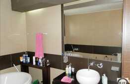 De vanzare apartament 4 camere, 120 mp, 2 locuri de parcare, zona centrala!