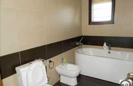 De vanzare apartament 4 camere, 120 mp, 2 locuri de parcare, zona centrala!