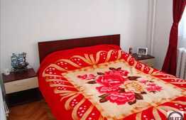 Apartament de vanzare, 2 camere, decomandat, etaj intermediar, zona Primaverii!