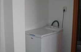 Apartament de vanzare, 2 camere, decomandat, etaj intermediar, zona Primaverii!