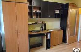 De vanzare garsoniera, 28 mp, boxa subsol, zona strazii Parang