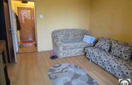 De vanzare garsoniera, 28 mp, boxa subsol, zona strazii Parang