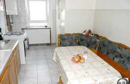 Vanzare apartament 4 camere, decomandat, 81.5 mp utili, zona Big