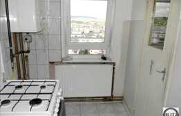Vanzare apartament 4 camere, decomandat, 81.5 mp utili, zona Big