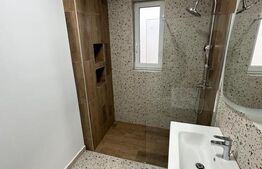 Apartament de vanzare, cu 3 camere, 70 mp, zona Dambul-Rotund