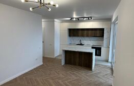 Apartament de vanzare, cu 3 camere, 70 mp, zona Dambul-Rotund