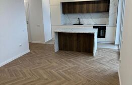 Apartament de vanzare, cu 3 camere, 70 mp, zona Dambul-Rotund