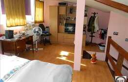 Oportunitate! 3 camere la casa, 81 mp, scara interioara, zona strazii Nadasel