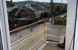 Oportunitate! 3 camere la casa, 81 mp, scara interioara, zona strazii Nadasel