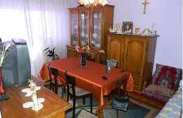 De vanzare apartament 4 camere, 77 mp, boxa subsol, zona Expo Transilvania