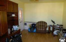 Vanzare apartament 3 camere,65 mp, boxa subsol, parcare, zona strazii Dambovitei