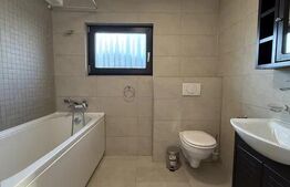 Casa de inchiriat, cu 3 camere, 110 mp, curte de 140 mp, zona Europa