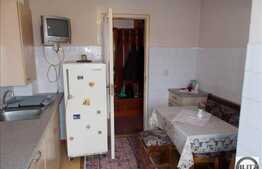 De vanzare apartament cu 3 camere, 66 mp, boxa subsol, zona Kaufland